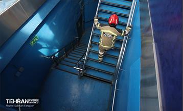 مسابقه پله‌نوردی آتش‌نشانان در برج میلاد 21