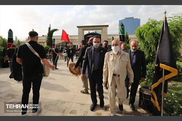 آیین سلام بر محرم