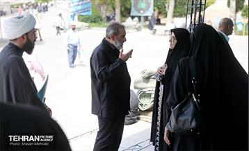 میز خدمت شهرداری تهران در نماز جمعه 24