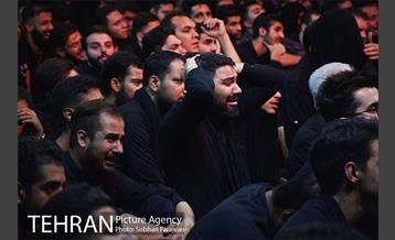 عزاداری شب هشتم محرم در هیئت الرضا 9