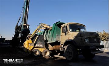 بازدید عضو شورا از پروژه‌های عمرانی شهری 37