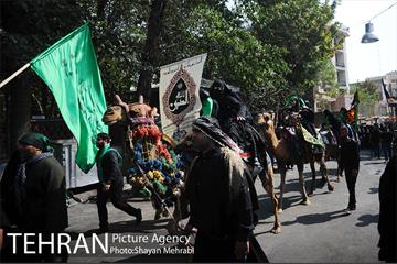 حرکت نمادین کاروان اُسرای کربلا در ده ونک 25