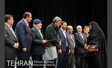 مراسم تجلیل از خدام موکب علی بن موسی الرضا(ع) با حضور پیروز حناچی شهردار تهران 33