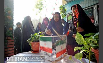 آیین برگزاری انتخابات شهردار مدرسه با حضور شهردار تهران 34