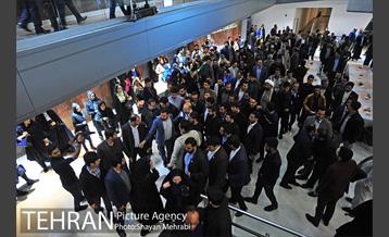 مراسم روز جمهوری اسلامی با حضور شهردار تهران در باغ موزه دفاع مقدس 25