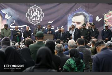 تشییع پیکر شهدای مدافع حرم در منطقه ۵ 3