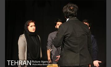 نمایش در‎ 18