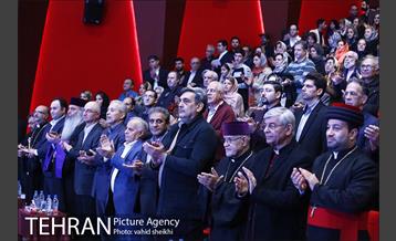 نشست  شهردار تهران با رهبران دینی،چهره های برجسته و شهروندان مسیحی آشوری و ارمنی 1