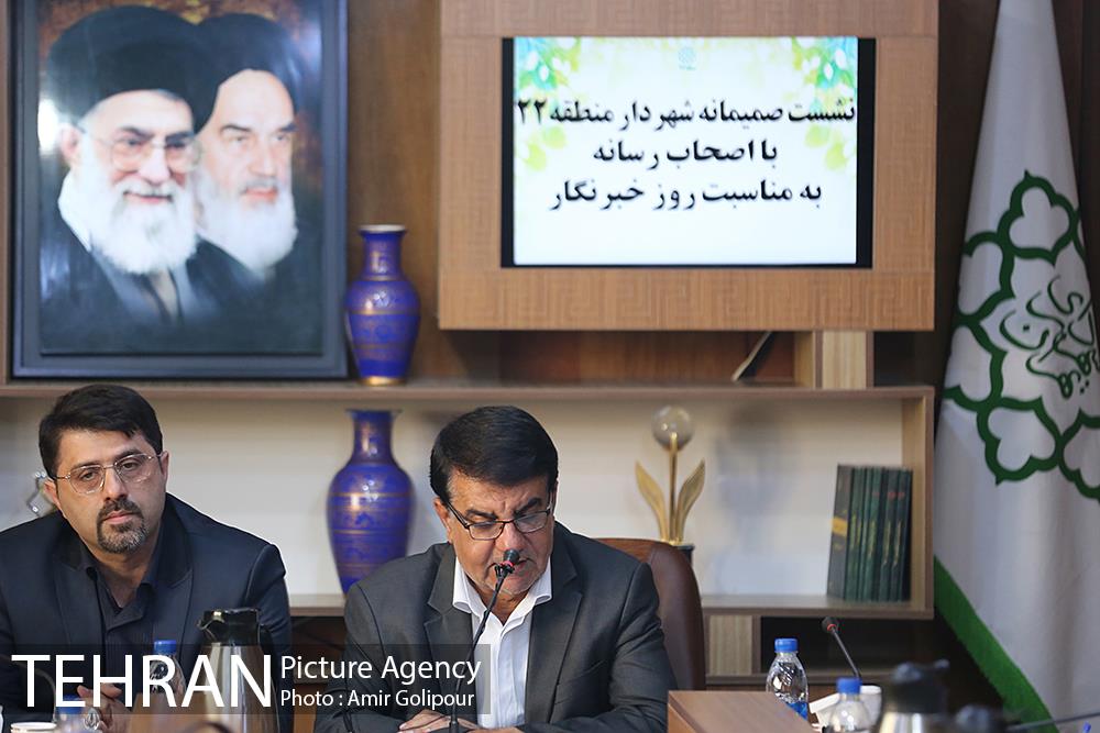 نشست صمیمانه شهردار منطقه 22 با اصحاب رسانه 5