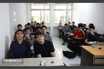 آغاز سال تحصیلی جدید در هنرستان فنی حرفه ای کمال الملک 2