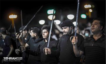 عزاداری شب عاشورا در میدان منیریه  7