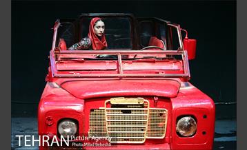 نمایش هفتمین جان سگ 16