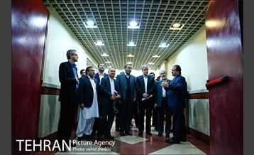 بازدید اعضای کمیسیون عمران مجلس از ستاد فرماندهی و مدیریت بحران شهرداری 3