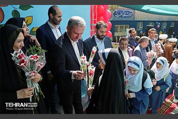 آغاز سال تحصیلی جدید در دبستان شاهد حضرت زینب(س) 7