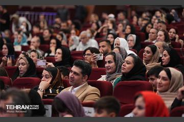 آئین تجلیل از پرستاران فعال در جنگ 12 روزه تحمیلی 49
