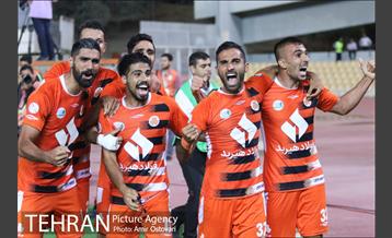 دیدار تیم‌های سایپا و پرسپولیس در لیگ برتر فوتبال ایران 2