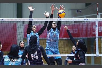 دیدار دو تیم والیبال زنان مهرسان و پیکان تهران 6