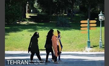 گشتی در کاخ نیاوران  27
