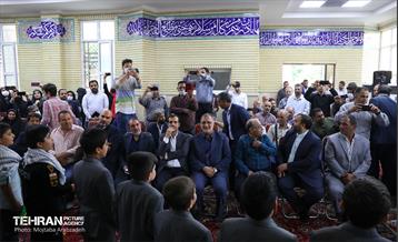 افتتاح مسجد حضرت علی اکبر(ع) و دیدار شهردار تهران از خانواده شهدای منطقه 13 22