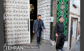 آیین نخل گردانی در تکیه های شمیران 15