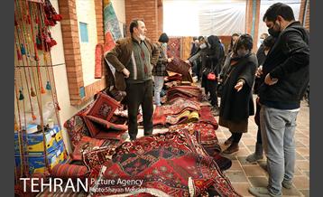 جمعه ‌بازار پروانه  13