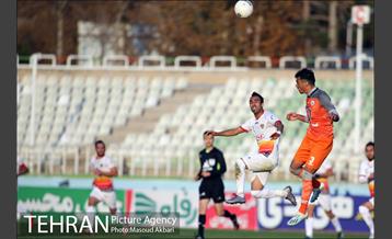 دیدار تیم های سایپا و فولاد خوزستان 16