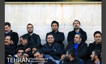 دیدار تیم‌های فوتبال استقلال - پدیده مشهد 3