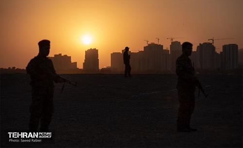 اجرای رزم نمایش آبی-خاکی والفجر ۸ در دریاچه چیتگر 33