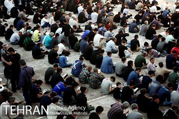 احیای شب نوزدهم ماه مبارک رمضان در حرم امام خمینی(ره) 4