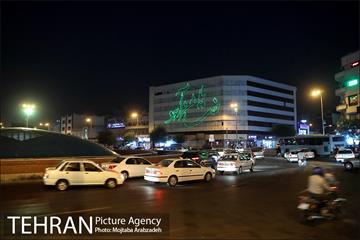 نورپردازی لیزری ویژه ولادت امام رضا(ع) در میدان انقلاب اسلامی 16
