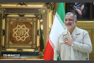 جلسه دکتر زاکانی با اعضای هیئت مدیره باغ موزه دفاع مقدس 2
