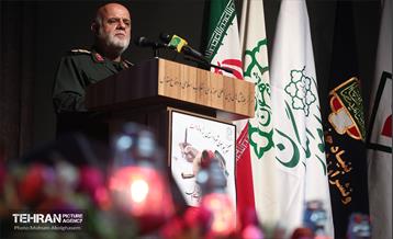 اختتامیه کنگره سراسری شعر و داستان ایثار و مقاومت 18