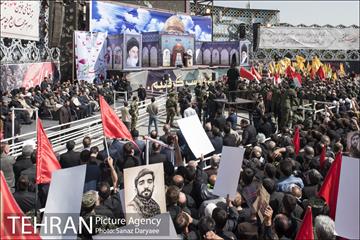 تشییع پیکر مطهر شهید محسن حججی 36
