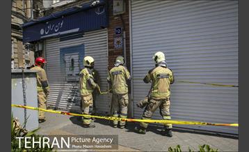 عملیات اطفا حریق در میدان حسن آباد 10