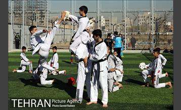 افتتاح مجموعه ورزشی چندمنظوره نارون در منطقه 18