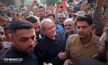 اجتماع مردمی در اعتراض به حمله آمریکا به تاسیسات هسته‌ای ایران 30