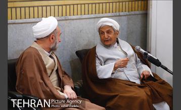 دیدار شهردار تهران با آیت الله العظمی صانعی 2