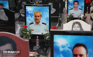 هفتمین سالگرد شهدای آتش‌نشان حادثه پلاسکو 54