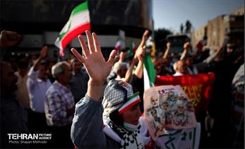 اجتماع مردمی در اعتراض به حمله آمریکا به تاسیسات هسته‌ای ایران 20