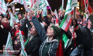 اجتماع مردم غیور تهران در قدردانی از همراهی جبهه مقاومت یمن 31