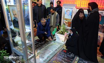 حضور شهردار تهران در بیت الزهرا (س) کرمان 22