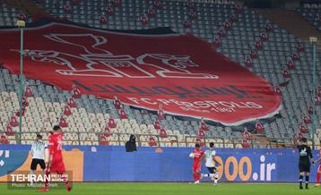 دیدار تیم های فوتبال پرسپولیس تهران و نفت مسجد سلیمان 8