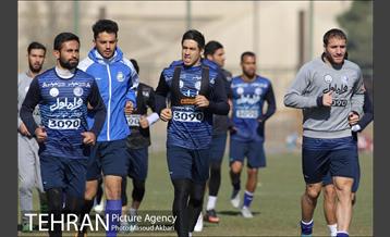 تمرین تیم فوتبال استقلال‎ 1