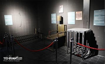 نمایشگاه عبرت در باغ موزه قصر 9