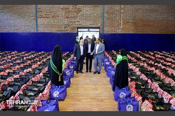 آئین اهدا 1100 بسته معیشتی در منطقه 3 شهرداری تهران 15