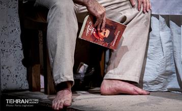 نمایش «تختی در اتاق 23 هتل آتلانتیک» 3