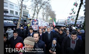 حضور شهردار تهران در راهپیمایی یوم الله 22 بهمن 15