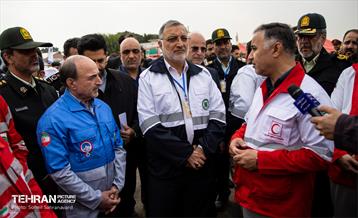 بازدید شهردار تهران از مانور تمرین اسکان اضطراری 24