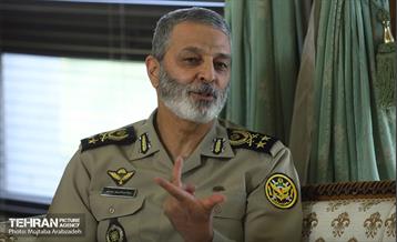 دیدار فرمانده کل ارتش با شهردار تهران 1