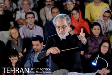 سمفونی ایثار و مقاومت در میدان مشق 12